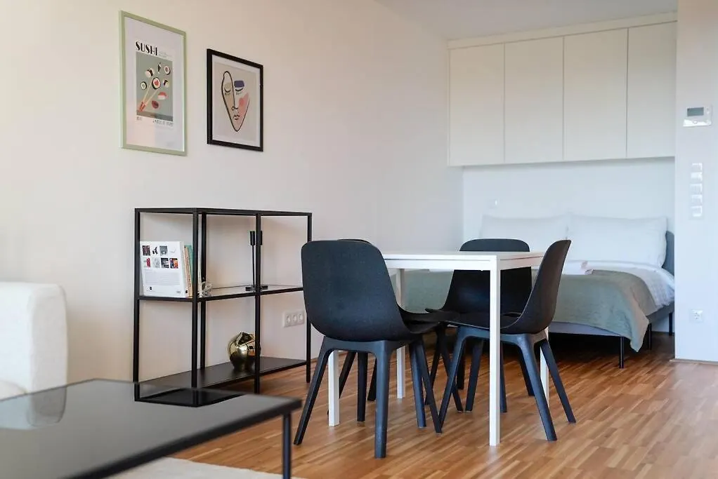 Apartment Classy Studio Near Thermal Spa Vienna